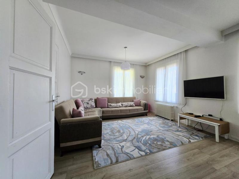 Maison - 137 m² - 6 pièces