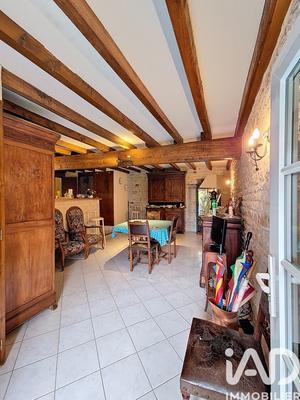 Maison - 215 m² - 7 pièces