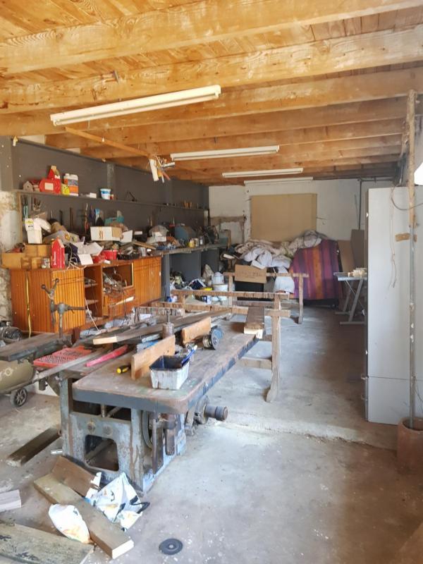 Terrain constructible - 1 028 m²