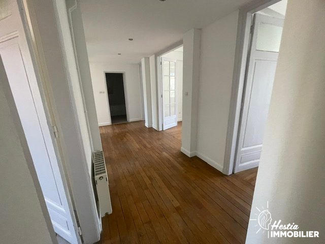 Appartement - 107 m² - 6 pièces