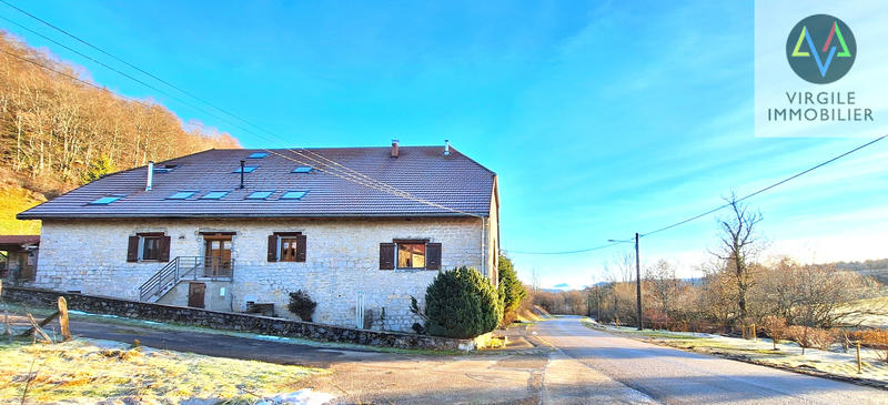 Duplex - 65 m² - 4 pièces