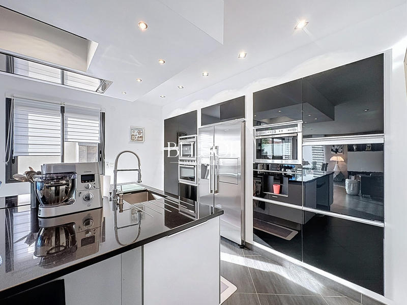 Maison contemporaine - 145 m² - 5 pièces