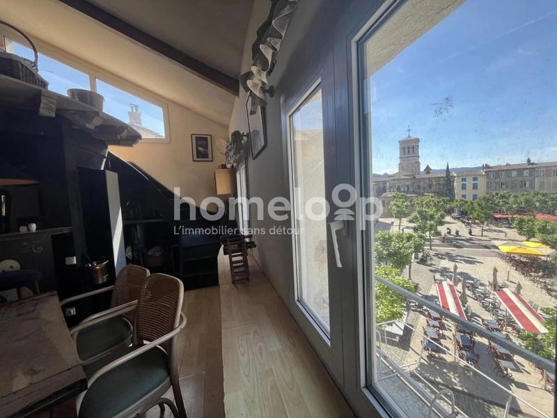 Appartement - 94 m² - 4 pièces