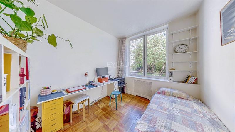 Appartement - 120 m² - 5 pièces