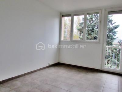 Appartement - 72 m² - 4 pièces