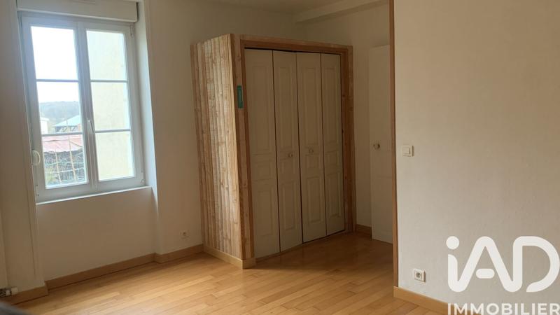 Maison - 256 m² - 9 pièces