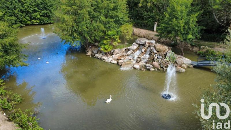 Maison - 640 m² - 12 pièces