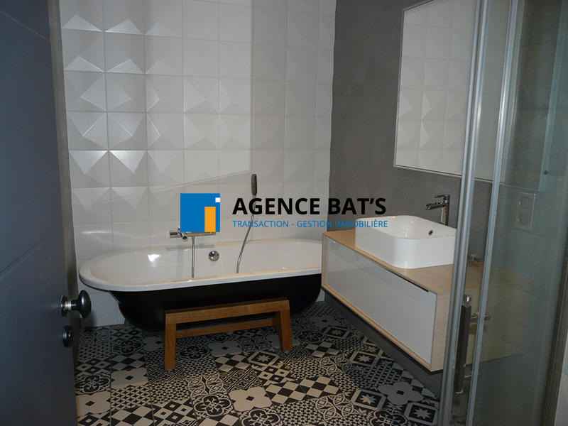 Appartement - 247 m² - 7 pièces