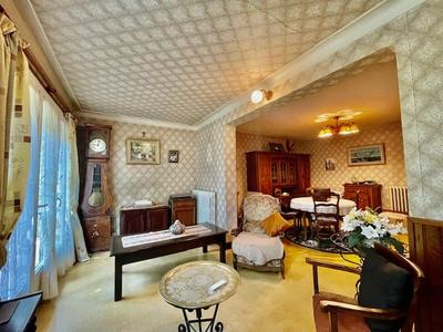 Maison de ville - 140 m² - 5 pièces