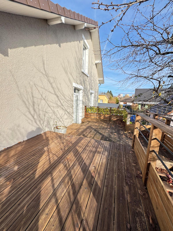 Maison - 94 m² - 5 pièces