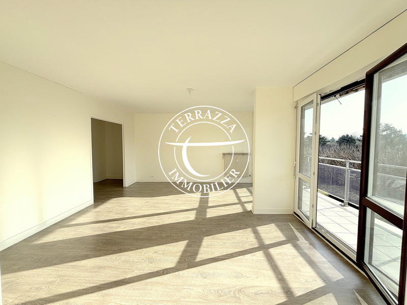 Appartement - 97 m² - 5 pièces