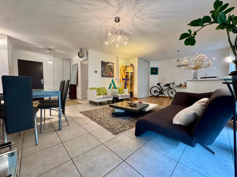 Appartement - 86 m² - 3 pièces