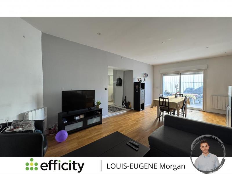 Immeuble - 306 m² - 15 pièces