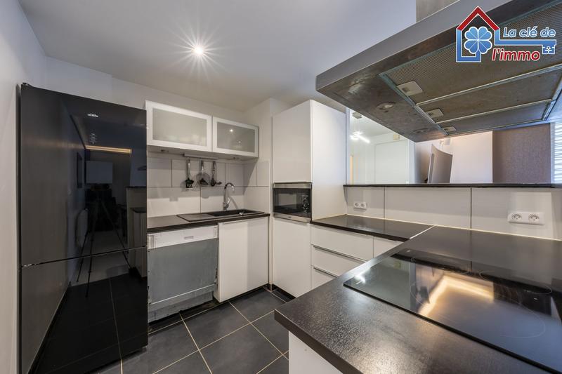 Appartement - 65 m² - 3 pièces