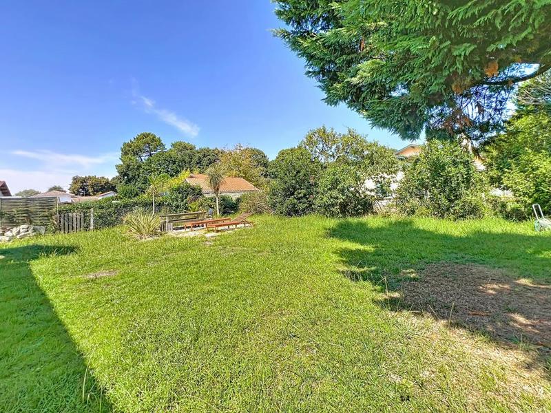 Pavillon - 94 m² - 5 pièces