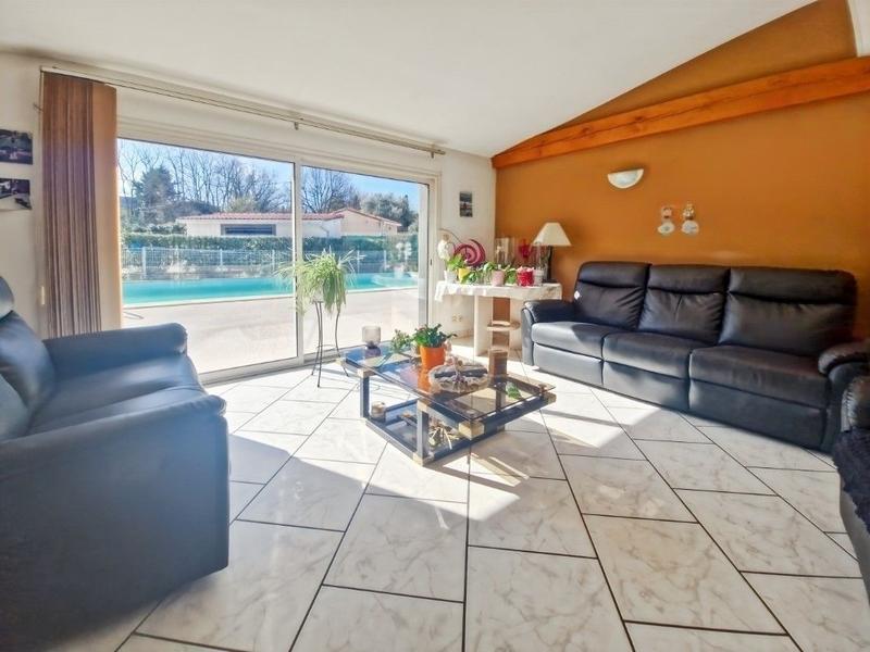 Maison - 162 m² - 5 pièces