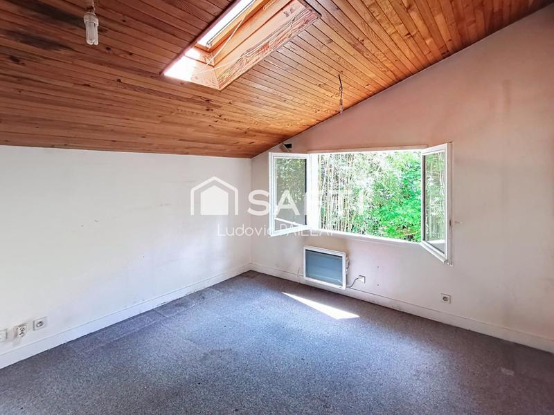 Maison - 210 m² - 7 pièces