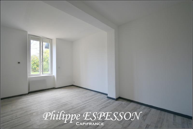 Maison - 200 m² - 8 pièces