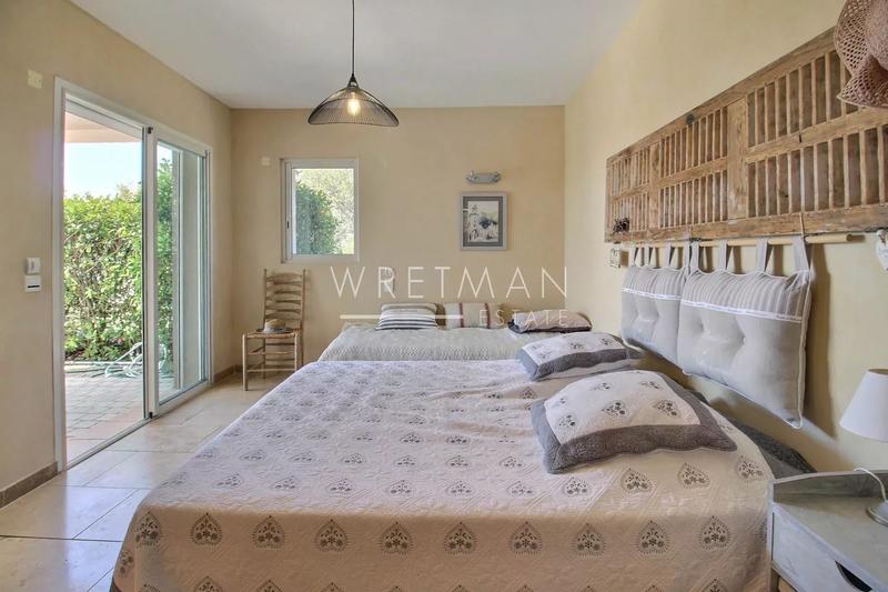 Villa - 180 m² - 5 pièces