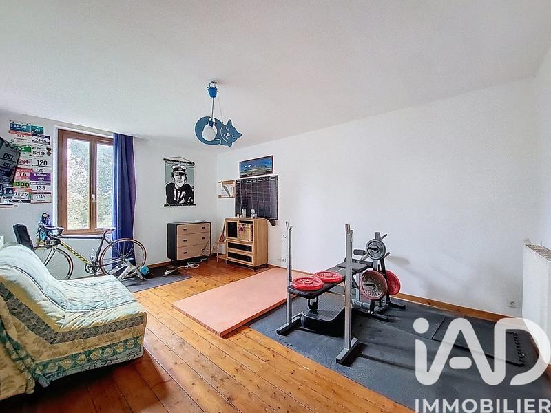 Maison - 219 m² - 8 pièces