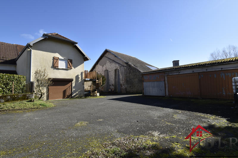 Maison de village - 217 m² - 9 pièces