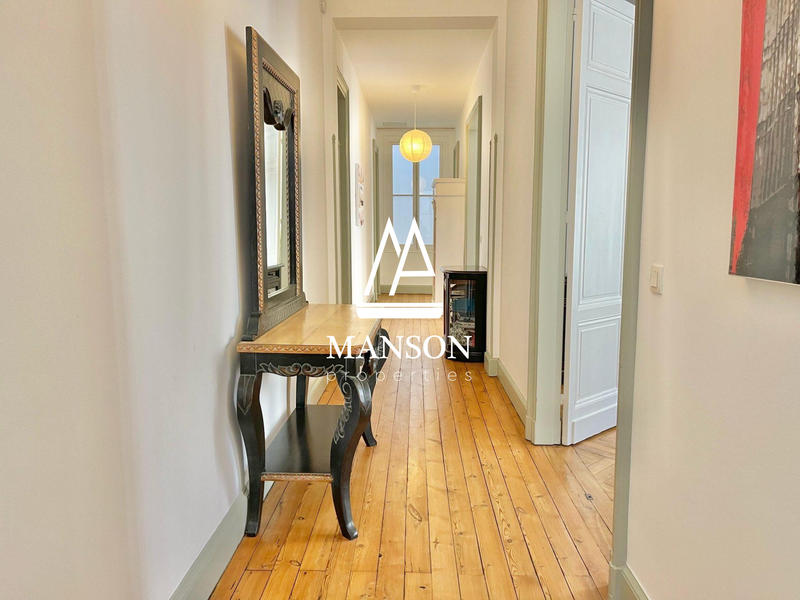 Appartement - 194 m² - 6 pièces