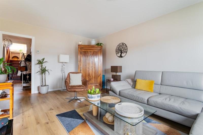 Appartement - 100 m² - 4 pièces