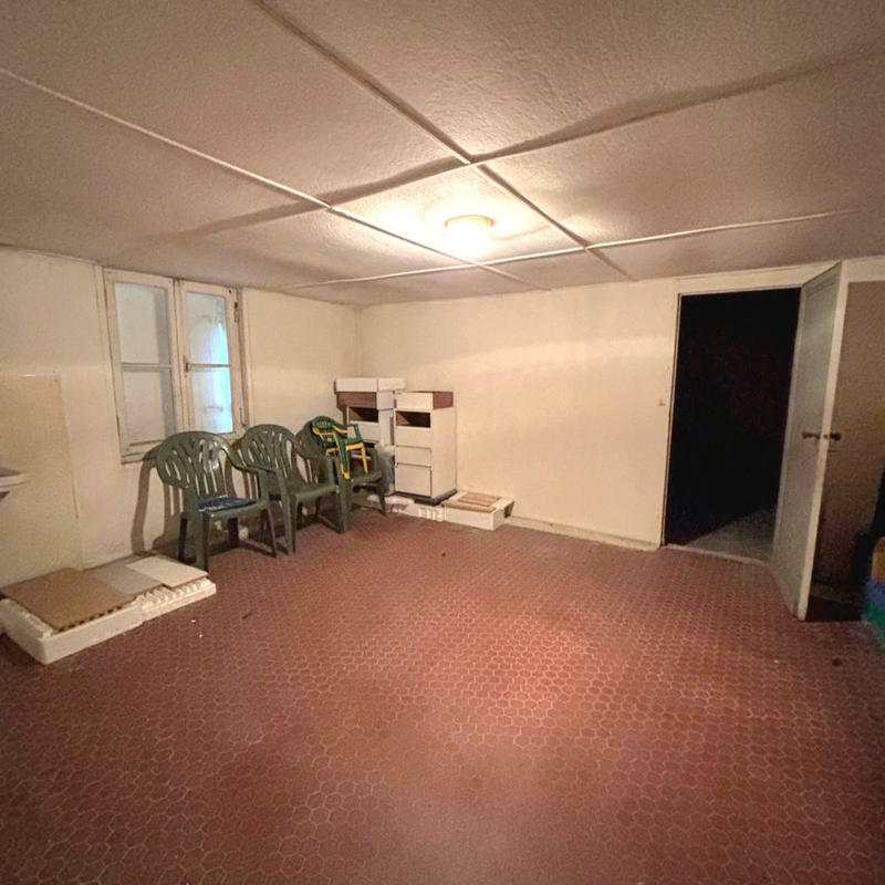 Local commercial - 140 m² - 7 pièces