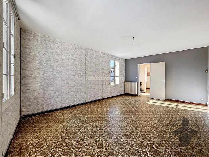 Immeuble - 162 m² - 8 pièces