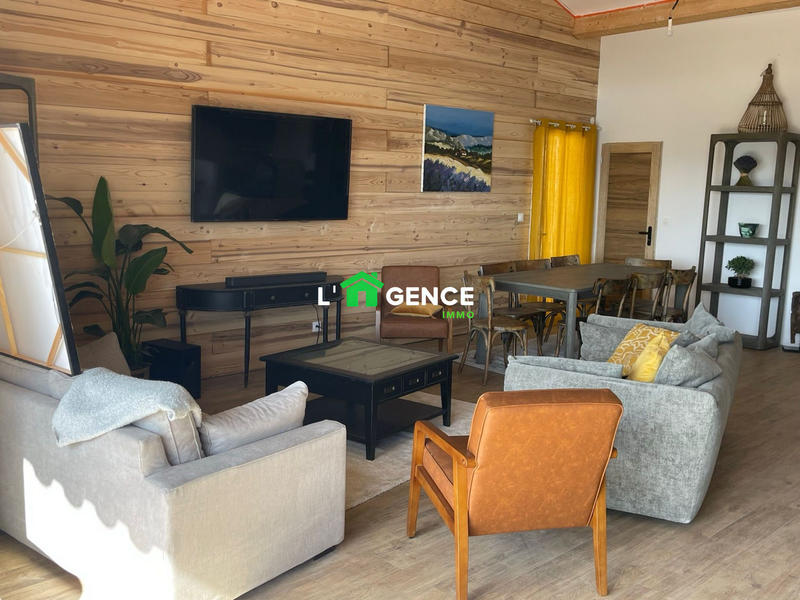 Maison - 160 m² - 5 pièces