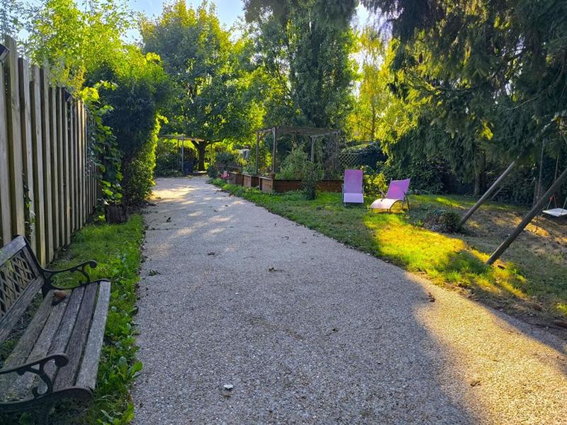 Maison - 249 m² - 7 pièces