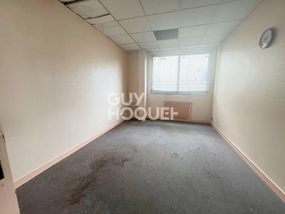 Local commercial - 150 m² - 3 pièces