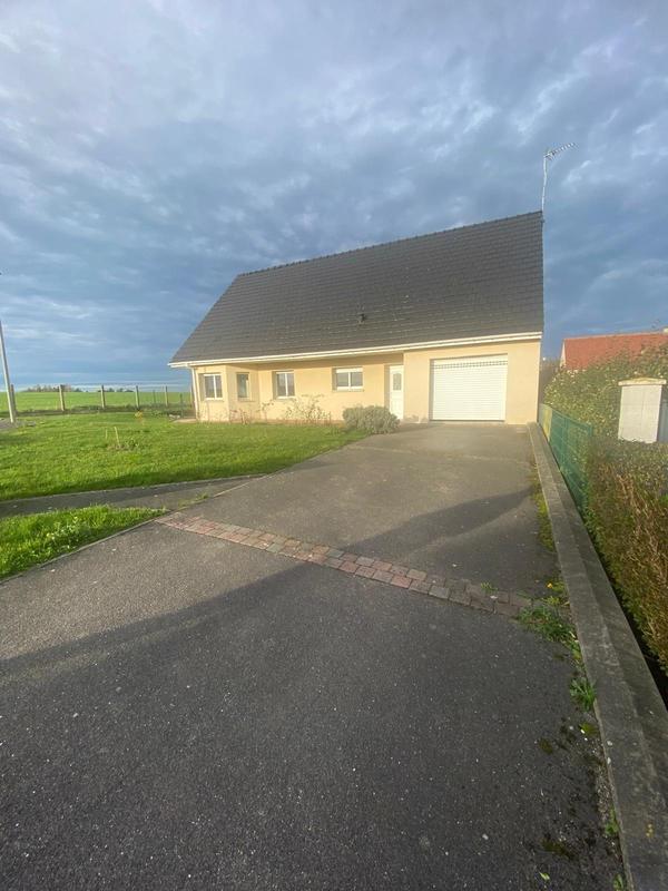 Maison - 102 m² - 4 pièces