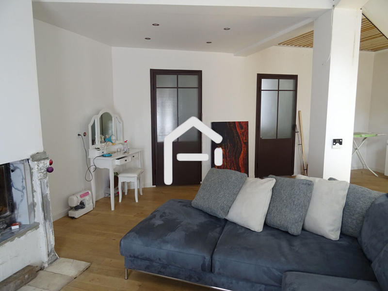 Loft - 117 m² - 4 pièces