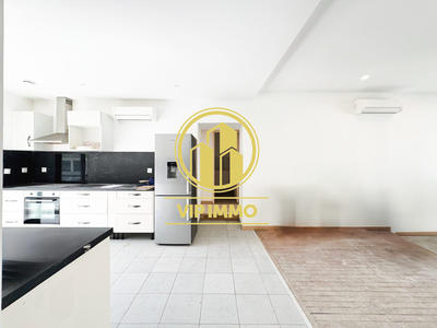 Appartement - 76 m² - 5 pièces