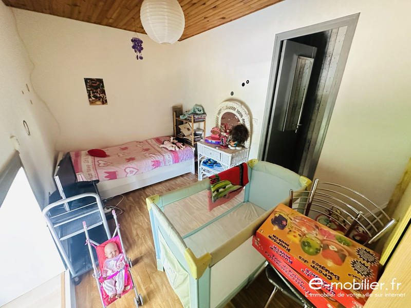 Maison - 190 m² - 8 pièces