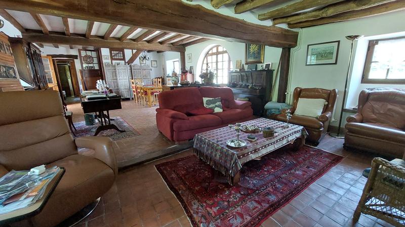 Maison ancienne - 209 m² - 7 pièces