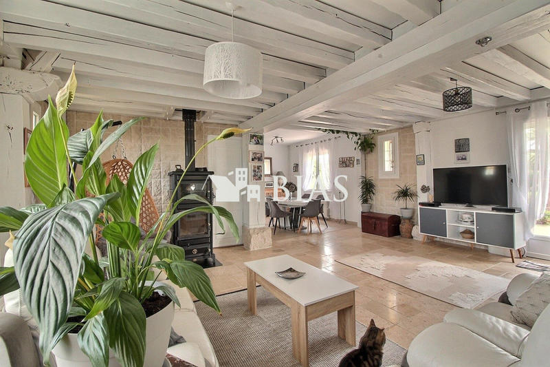 Maison - 160 m² - 5 pièces