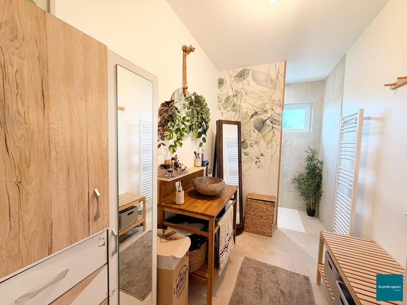 Maison - 101 m² - 6 pièces