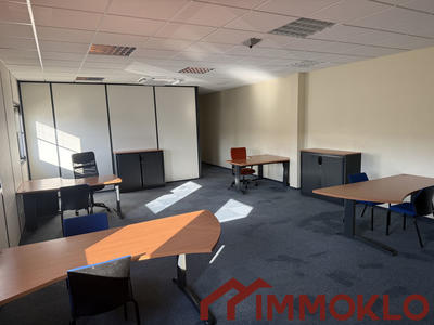 Bureau - 75 m²
