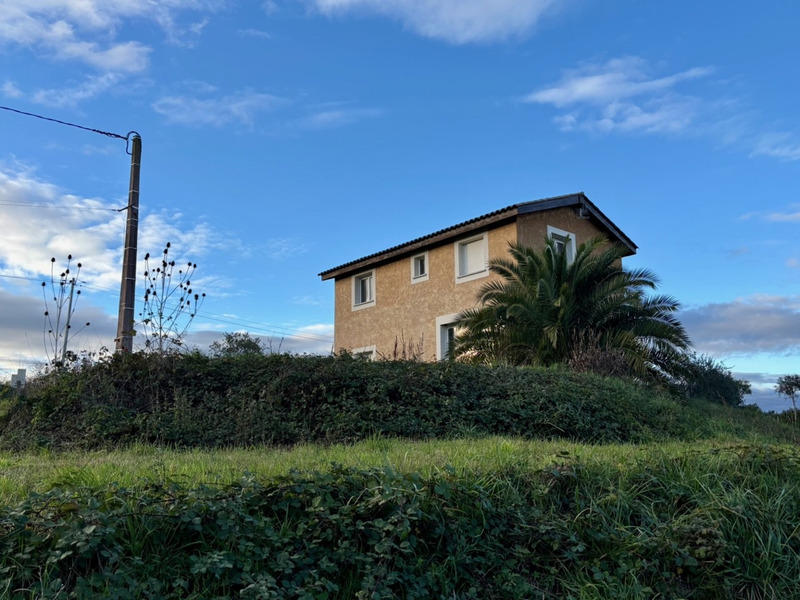 Maison - 105 m² - 4 pièces