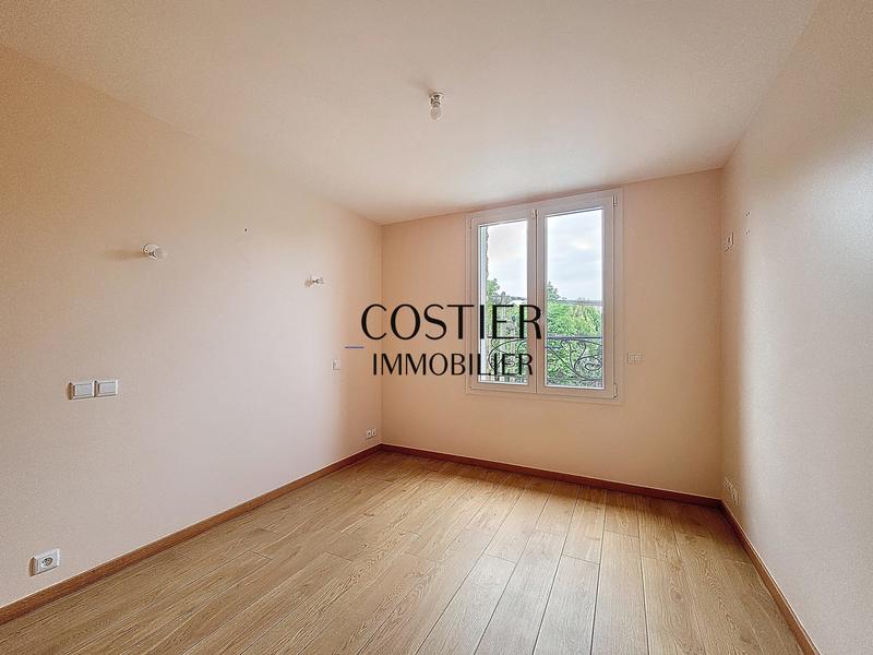 Maison traditionnelle - 95 m² - 5 pièces