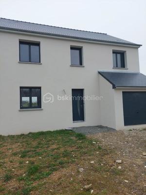 Maison traditionnelle - 123 m² - 6 pièces