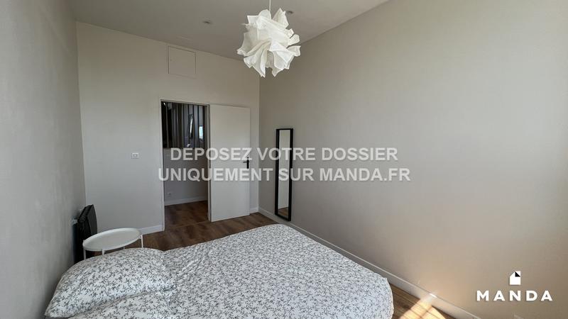 Chambre - 12 m² - 5 pièces