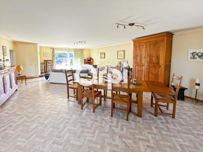 Maison - 160 m² - 3 pièces