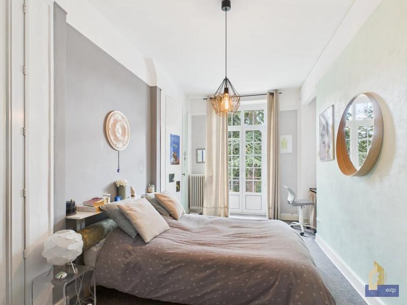 Appartement - 314 m² - 10 pièces