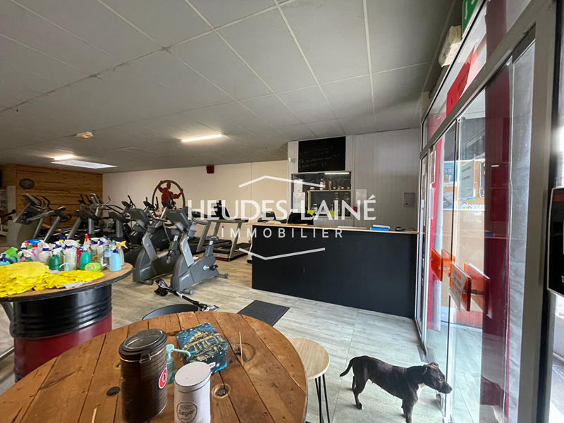 Local commercial - 439 m²