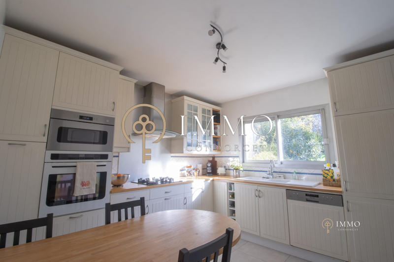 Maison - 150 m² - 7 pièces