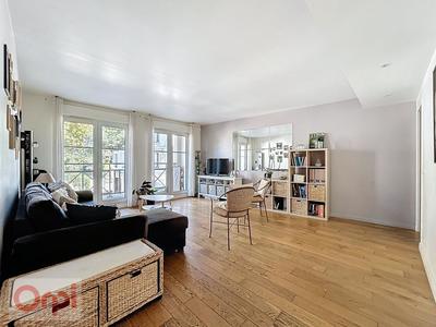 Appartement - 101 m² - 4 pièces