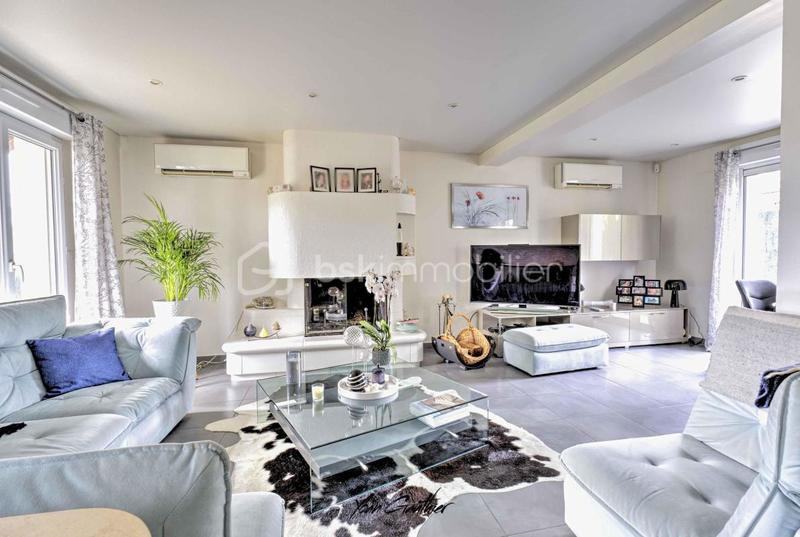 Maison - 110 m² - 5 pièces